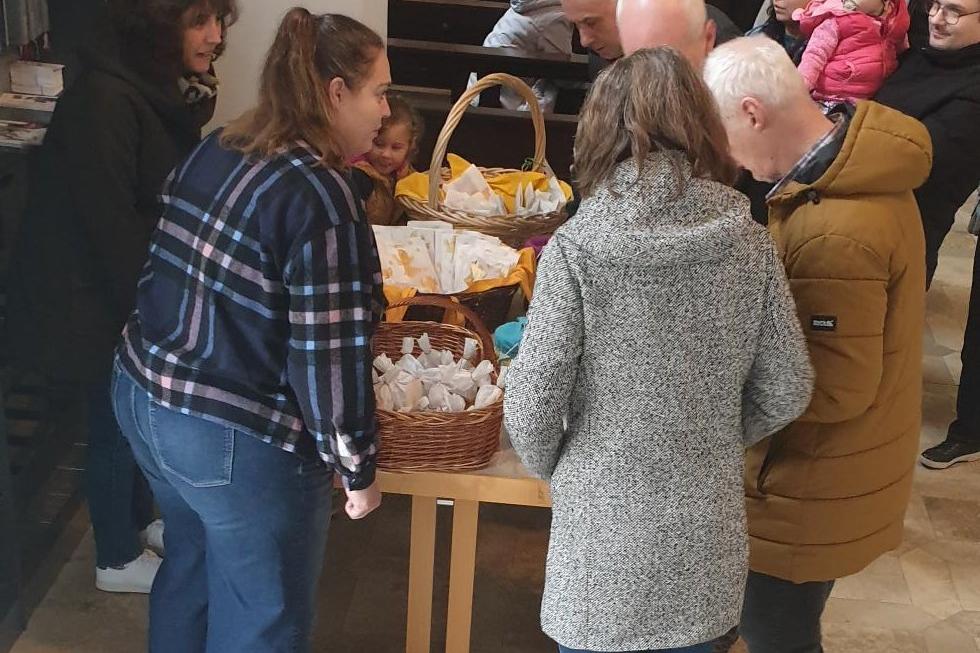 Kita verkauf nach der Kirche