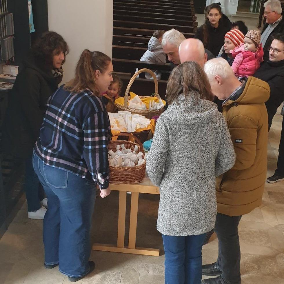 Kita verkauf nach der Kirche
