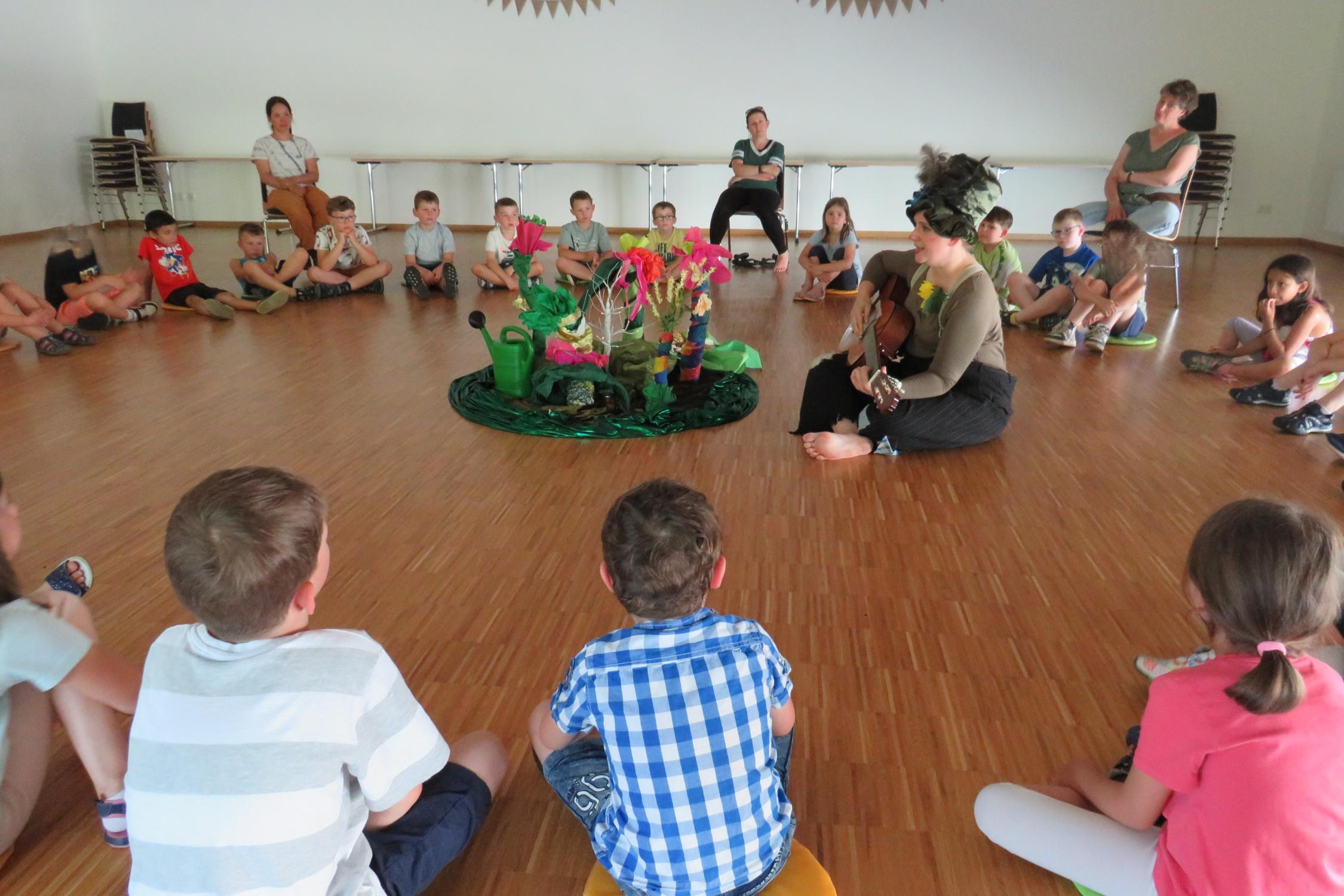 Besuch der Märchenerzählerin